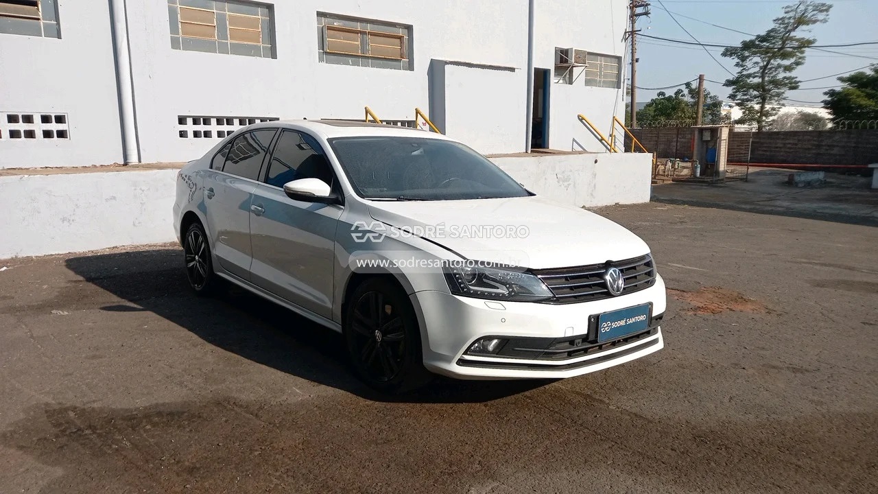 VOLKSWAGEN JETTA HL AE 2016